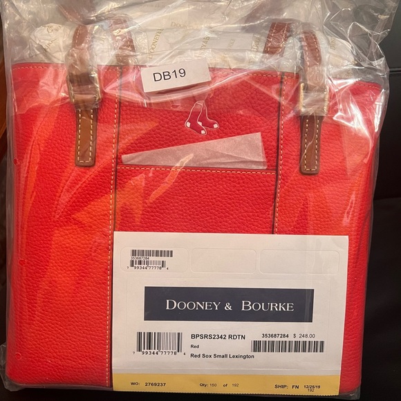 Dooney & Bourke-MLB Boston Red Sox-Lexington tote stitched “Sox” NWT LAST 1!!!! - Picture 11 of 13